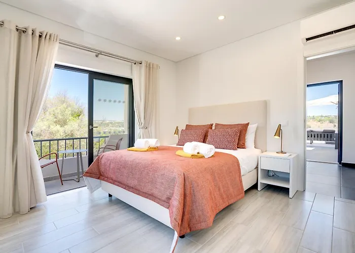 Quinta Do Cerro By Algarve Holidays Villa