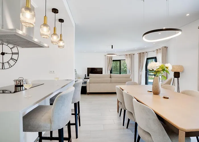 Villa Quinta Do Cerro By Algarve Holidays