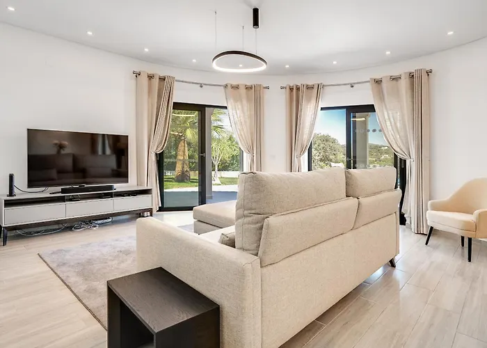 Quinta Do Cerro By Algarve Holidays Villa Loulé